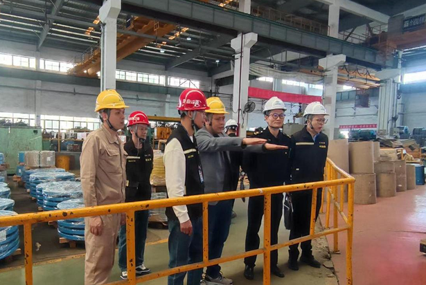 首单二手车出口中亚